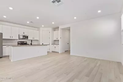 21301 W Roanoke Avenue, Buckeye, AZ 85396 - Photo 12