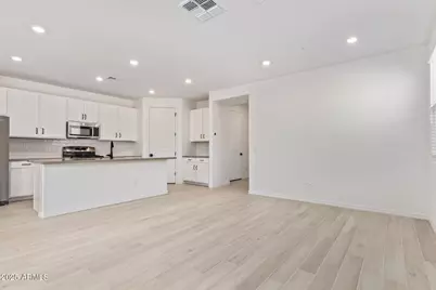 21301 W Roanoke Avenue, Buckeye, AZ 85396 - Photo 12