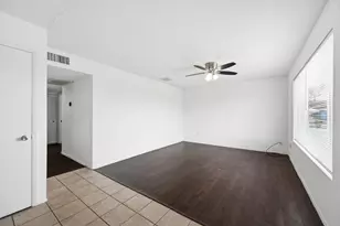 204 E Duke Dr, Tempe, AZ 85283 - Photo 2