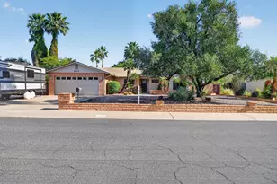 5012 E Winchcomb Dr, Scottsdale, AZ 85254 - Photo 14