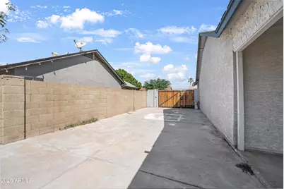 8715 W Townley Avenue, Peoria, AZ 85345 - Photo 12