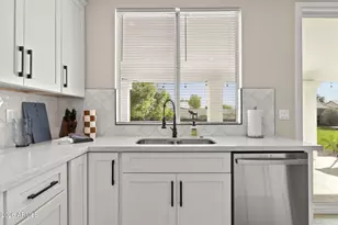 1591 E Carla Vista Dr, Chandler, AZ 85225 - Photo 14