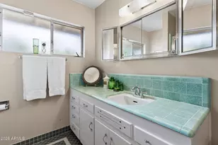 1228 E Tuckey Ln, Phoenix, AZ 85014 - Photo 28