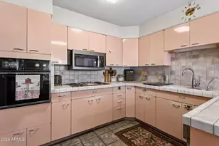 1228 E Tuckey Ln, Phoenix, AZ 85014 - Photo 14
