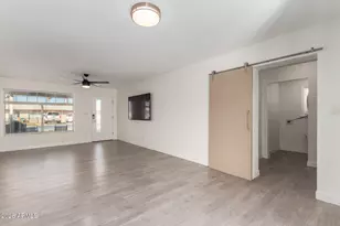 3329 E Palm Ln, Phoenix, AZ 85008 - Photo 10