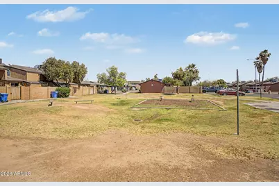 3645 N 69th Avenue #76, Phoenix, AZ 85033 - Photo 20