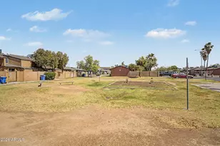 3645 N 69th Ave, Phoenix, AZ 85033 - Photo 20