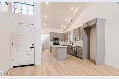 8540 N Central Avenue #1, Phoenix, AZ 85020 - Photo 4