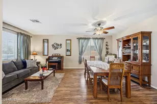 11664 N 86th Ln, Peoria, AZ 85345 - Photo 8