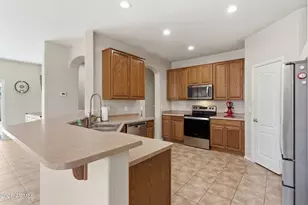 10525 W Melinda Ln, Peoria, AZ 85382 - Photo 4