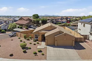 10525 W Melinda Ln, Peoria, AZ 85382 - Photo 32