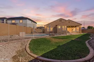 10525 W Melinda Ln, Peoria, AZ 85382 - Photo 26