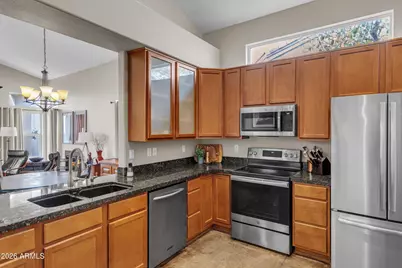 1124 E Hiddenview Drive, Phoenix, AZ 85048 - Photo 6