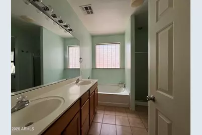 6801 W Maldonado Road, Laveen, AK 85339 - Photo 8