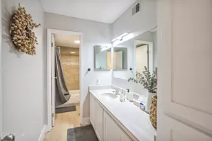 7625 E Camelback Road E, Scottsdale, AZ 85251 - Photo 18