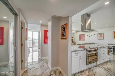 207 W Clarendon Avenue #H16, Phoenix, AZ 85013 - Photo 4
