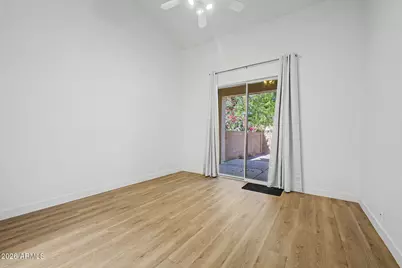 3326 N 42nd Street, Phoenix, AZ 85018 - Photo 8