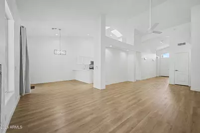 3326 N 42nd Street, Phoenix, AZ 85018 - Photo 4