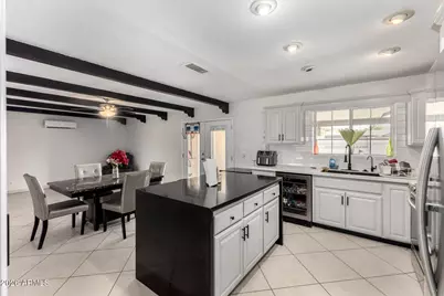 4019 N 60th Avenue, Phoenix, AZ 85033 - Photo 8