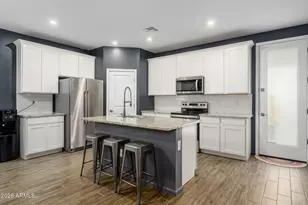 17353 W Patrick Ln, Surprise, AZ 85387 - Photo 8