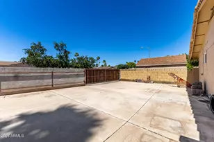 5116 E Charter Oak Rd, Scottsdale, AZ 85254 - Photo 16