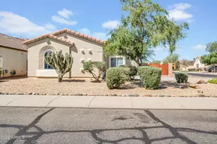 14836 W Desert Hills Dr, Surprise, AZ 85379 - Photo 4