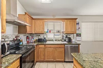 2209 N 105th Avenue, Avondale, AZ 85392 - Photo 16