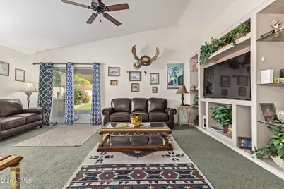 2209 N 105th Avenue, Avondale, AZ 85392 - Photo 10