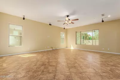 882 E Parkview Drive, Gilbert, AZ 85295 - Photo 18