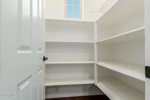 882 E Parkview Dr, Gilbert, AZ 85295 - Photo 52