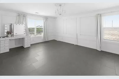6815 W Encinas Lane, Phoenix, AZ 85043 - Photo 2