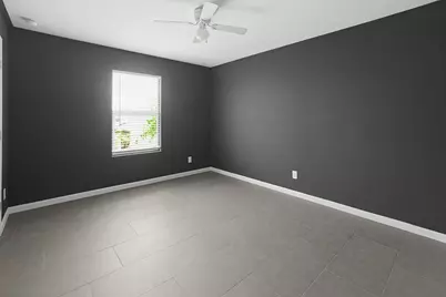 6815 W Encinas Lane, Phoenix, AZ 85043 - Photo 10