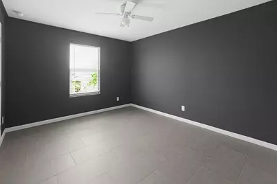 6815 W Encinas Lane, Phoenix, AZ 85043 - Photo 10