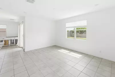 6815 W Encinas Lane, Phoenix, AZ 85043 - Photo 16