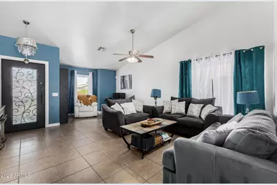 8423 W Dahlia Drive, Peoria, AZ 85381 - Photo 4