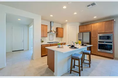 5944 E Melinda Lane, Phoenix, AZ 85054 - Photo 8