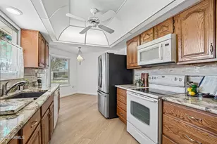 10306 W Loma Blanca Dr, Sun City, AZ 85351 - Photo 6