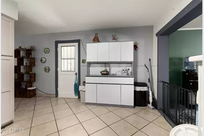 6952 W Wolf Street, Phoenix, AZ 85033 - Photo 12
