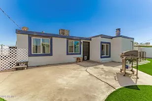 6952 W Wolf St, Phoenix, AZ 85033 - Photo 22