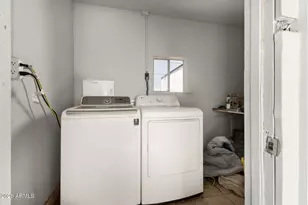 6952 W Wolf St, Phoenix, AZ 85033 - Photo 20