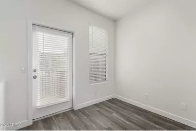 111 W Beth Drive, Phoenix, AZ 85041 - Photo 6