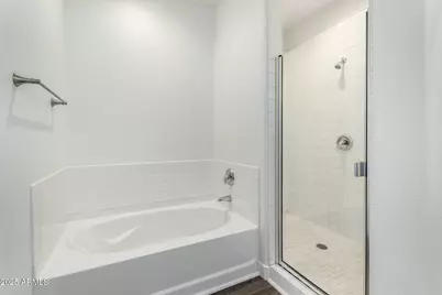 111 W Beth Drive, Phoenix, AZ 85041 - Photo 10