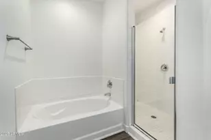 111 W Beth Dr, Phoenix, AZ 85041 - Photo 10