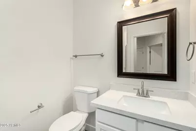 111 W Beth Drive, Phoenix, AZ 85041 - Photo 16