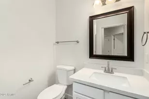 111 W Beth Dr, Phoenix, AZ 85041 - Photo 16