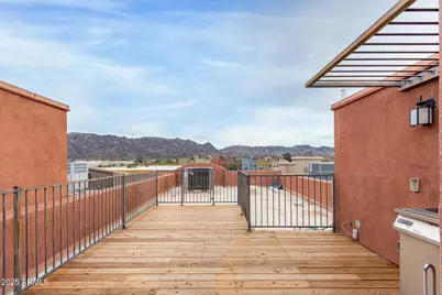 111 W Beth Drive, Phoenix, AZ 85041 - Photo 12