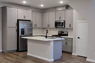 740 E Lark St, Gilbert, AZ 85297 - Photo 4