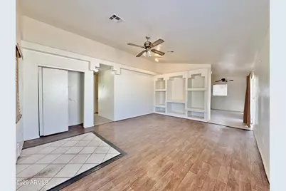 9069 W Oneida Drive, Arizona City, AZ 85123 - Photo 4