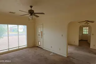 2206 N Laurel Ave, Phoenix, AZ 85007 - Photo 8