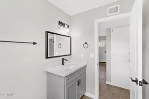 211 E Campo Desierto Rd, Tempe, AZ 85288 - Photo 12